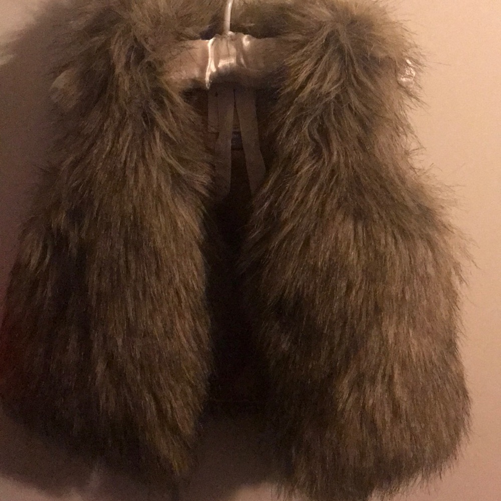 12-18 M old navy vest